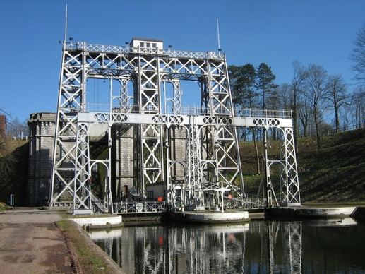 belgium boat lift structure
