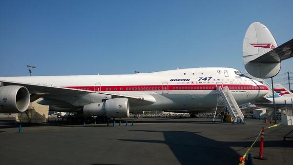 boeing 747 ra001