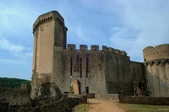 bonaguil castle 2