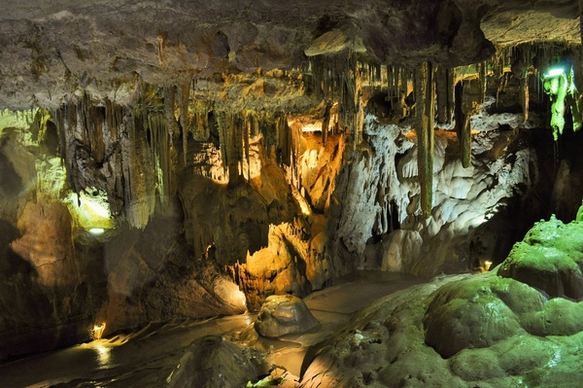 cave grotte de betharam lourdes france