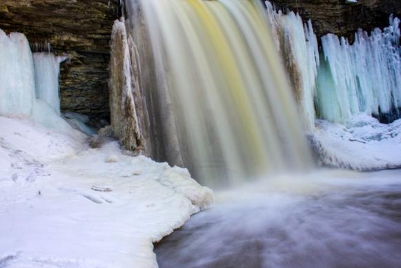 closer view of wequiock falls wisconsin free stock photo