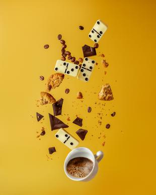coffee background picture dynamic falling objects