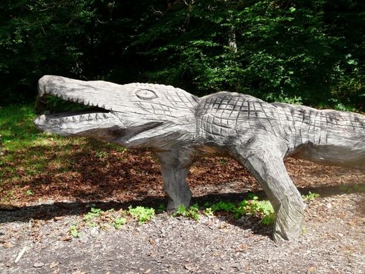 crocodile holzfigur carving