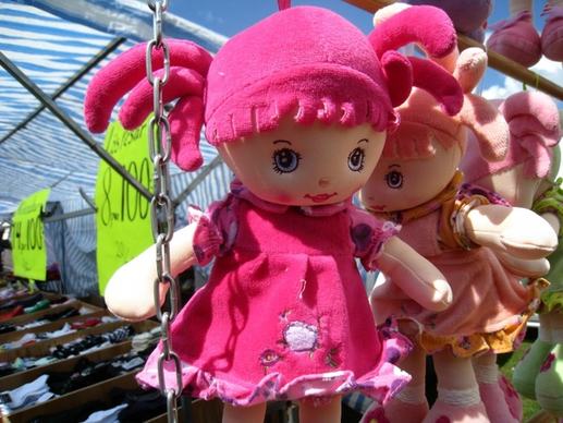 dolls market colors