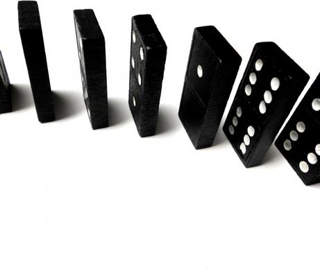 domino line closeup
