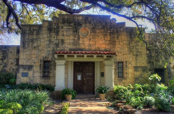door to the library in san antonio texas
