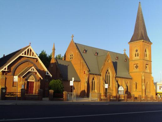 early morning light on presbyterian church in bathurst new south wales