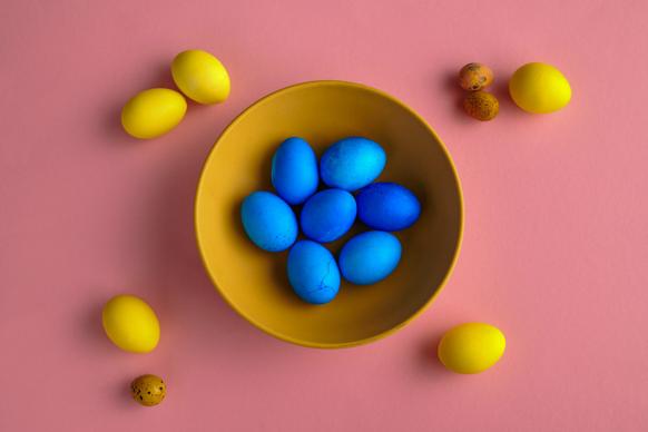 easter backdrop picture realistic eggs bowl decor