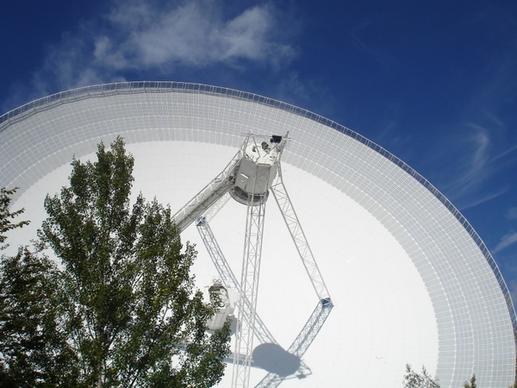 eifel effelsberg radio telescope