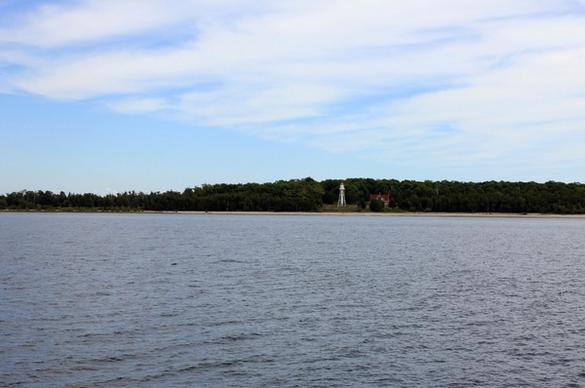 far view of the shore on washington island wisconsin