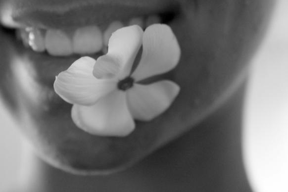 flower plant mouth