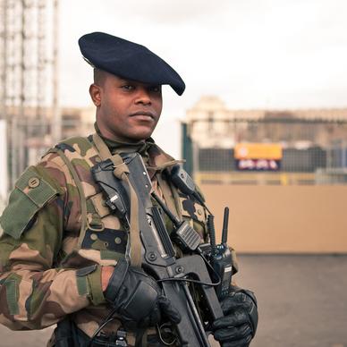 french army soldier at the eiffel tower