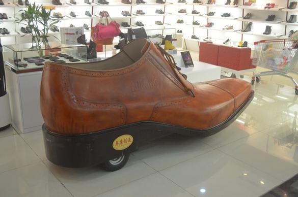 giant shoe