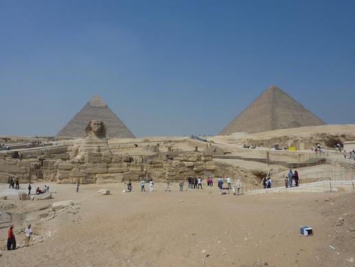 giza pyramids 2011