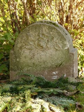 grave headstone stone
