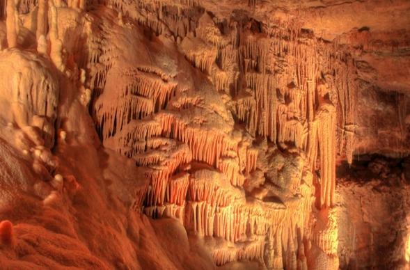 groups of formations at natural bridge caverns texas