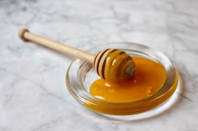 honey product backdrop picture elegant closeup realistic