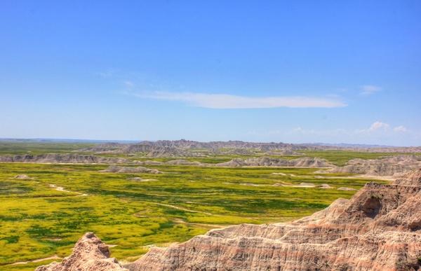horizon view from the buttes at badlands national park south dakota