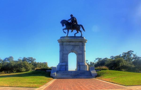 horse statue in houston texas