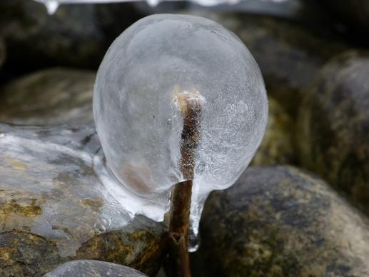 ice frozen ball