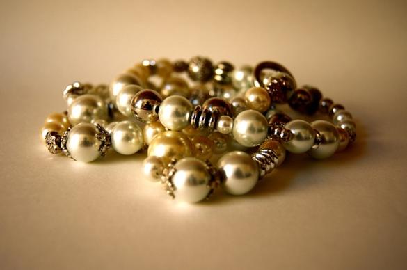 jewellery chain luxury
