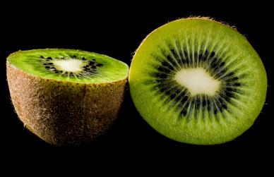 kiwi sliced fruit picture elegant contrast closeup