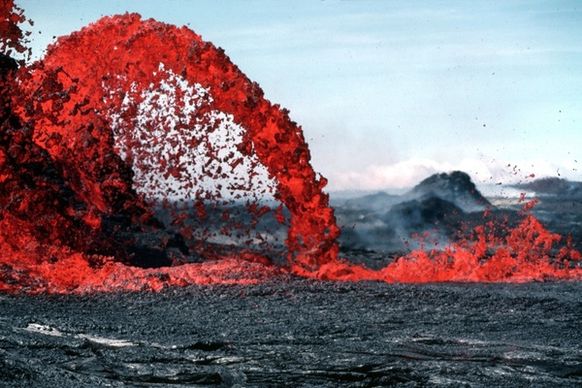 lava magma volcanic eruption