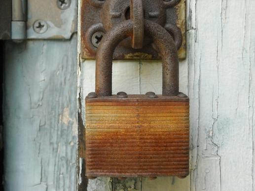 lock rusted rusty