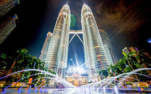 malaysia scenery picture modern tower skyscraper dynamic fountain