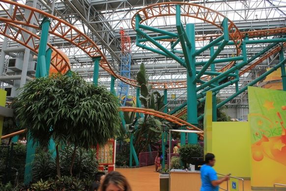 mall of america rollercoaster in minneapolis minnesota