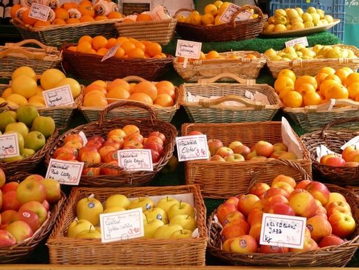 market food fruits