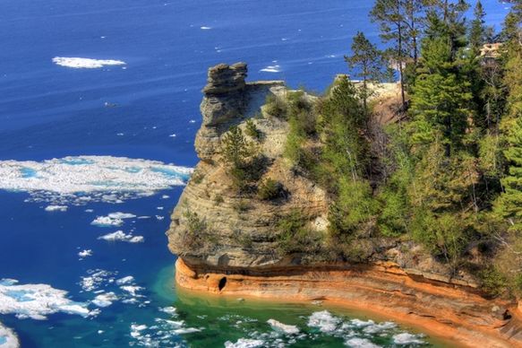miners castle and lake at pictured rocks national lakeshore michigan