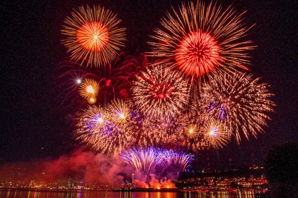 new year festival picture dynamic elegant exploded fireworks