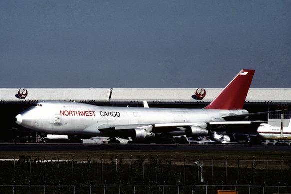 northwest airlines boeing 747 251f n619us30821321