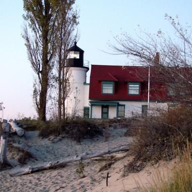 old lighthouse michigan