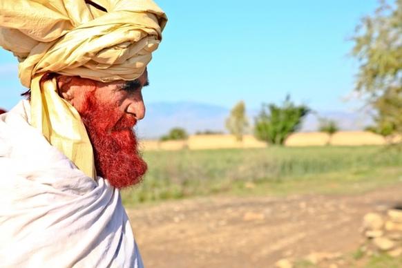 old man turban red beard