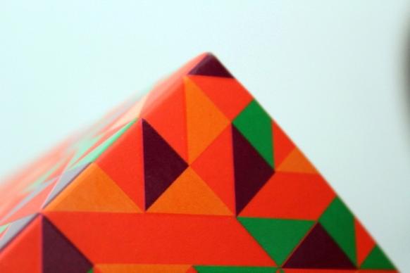 orange triangles background 3