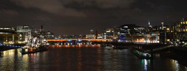 panorama from london bridge