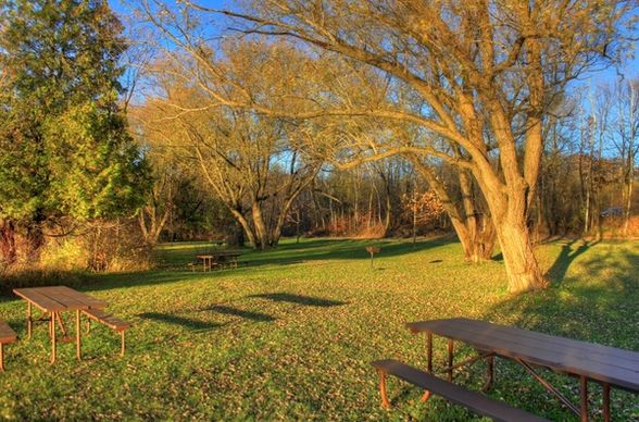 picnic area at kettle moraine north wisconsin