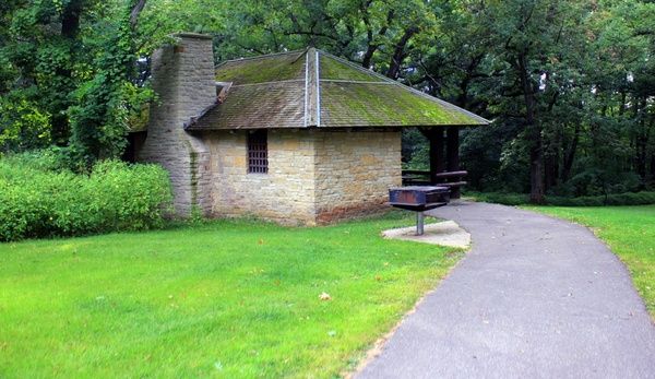 picnic building at wyalusing state park wisconsin