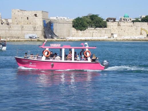 pink tourist boat