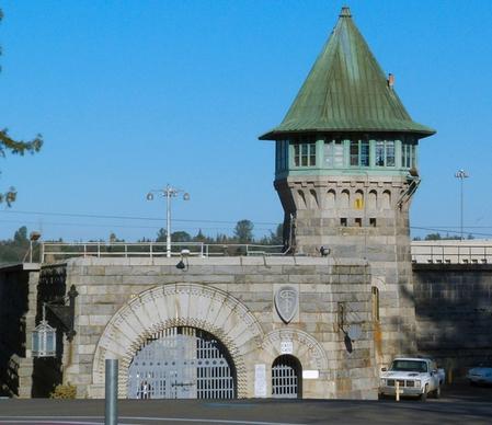 prison gate 2