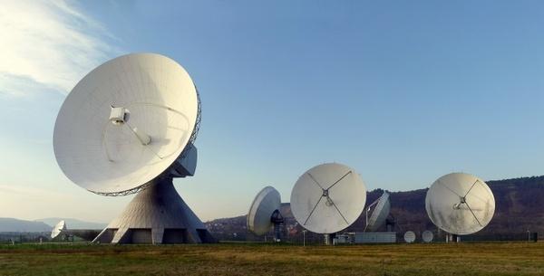 radar dish radar earth station