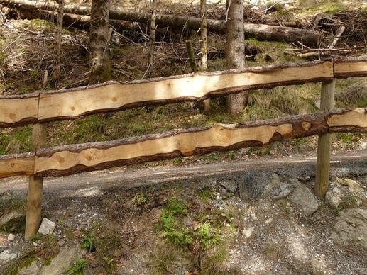 railing wood battens