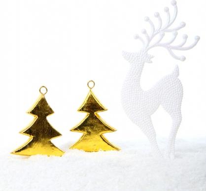 reindeer and trees