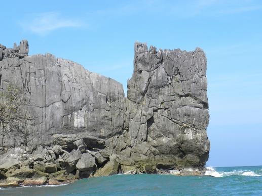 rock sea stone