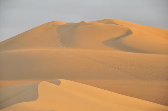 sand dunes huacachina peru