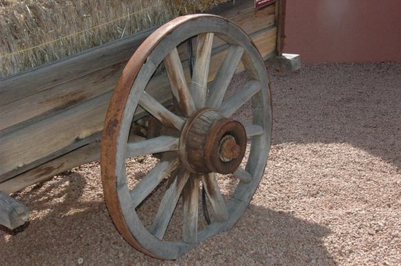 sedona arizona old wagon wheel