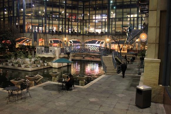 shopping mall plaza at night in san antonio texas