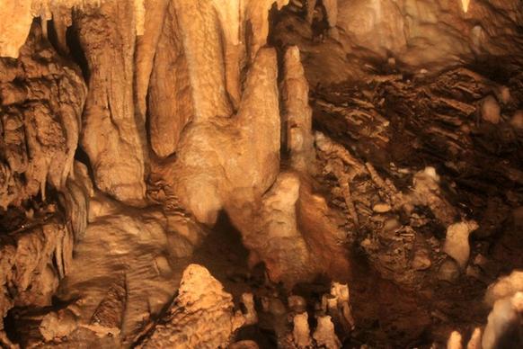 stalagmites and stalactities in cave of the mounds wisconsin